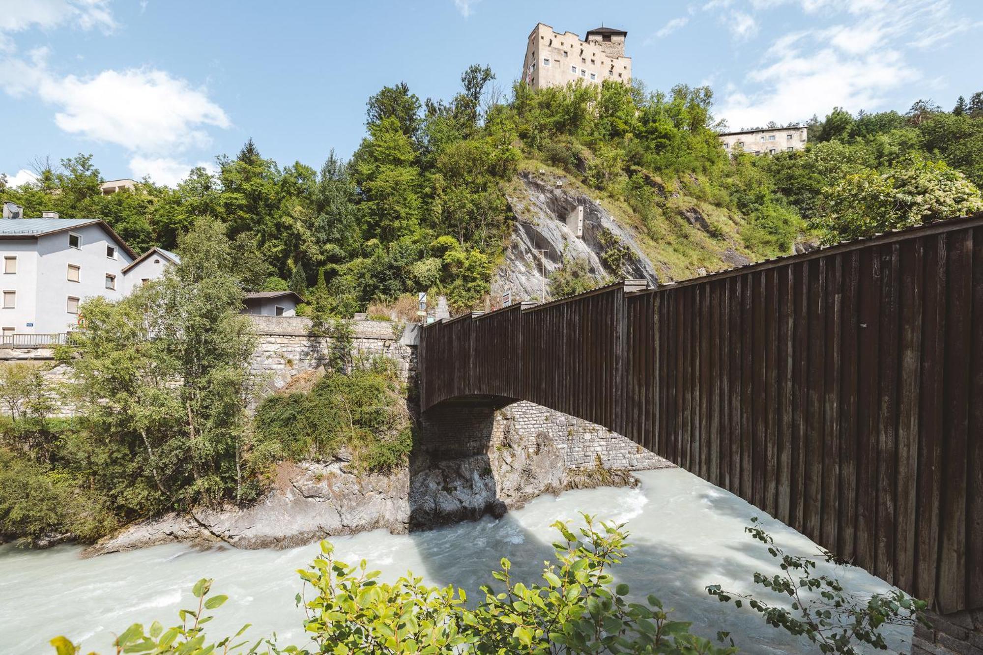 Lechtaler Alpenblick Landeck - Privatzimmer & Ferienwohnung 외부 사진