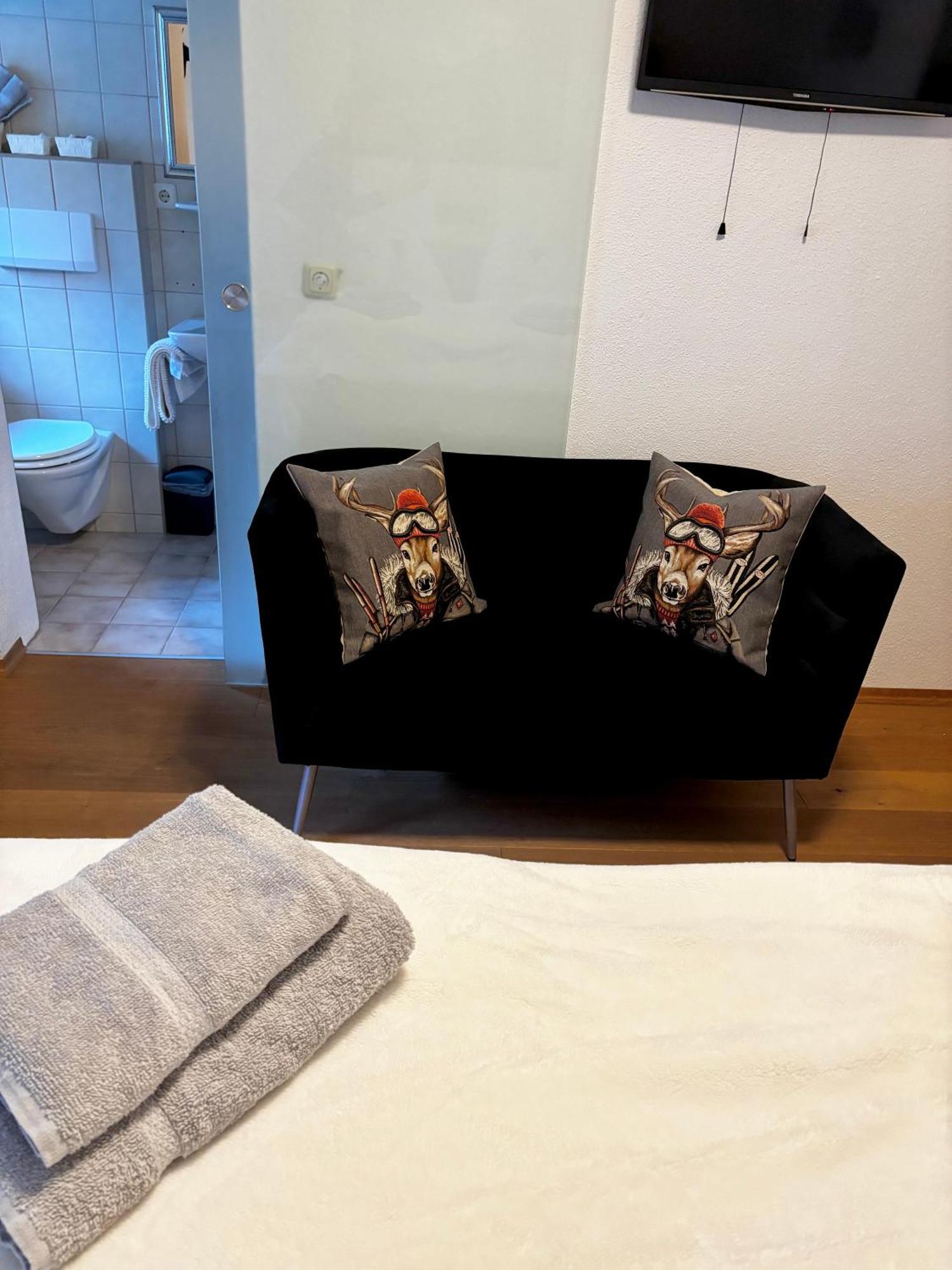 Lechtaler Alpenblick Landeck - Privatzimmer & Ferienwohnung 외부 사진