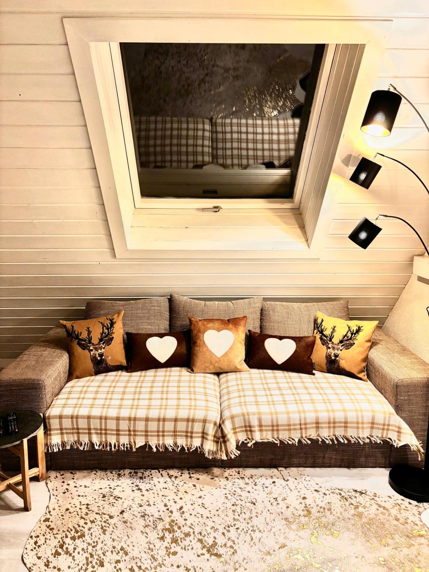Lechtaler Alpenblick Landeck - Privatzimmer & Ferienwohnung 외부 사진